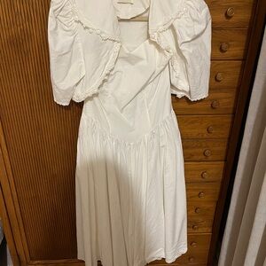 Vintage Elegant White Cotton Strapless Dress with Bolero